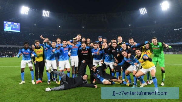 尤文图斯与那不勒斯南北大战 主场氛围里的地域对立